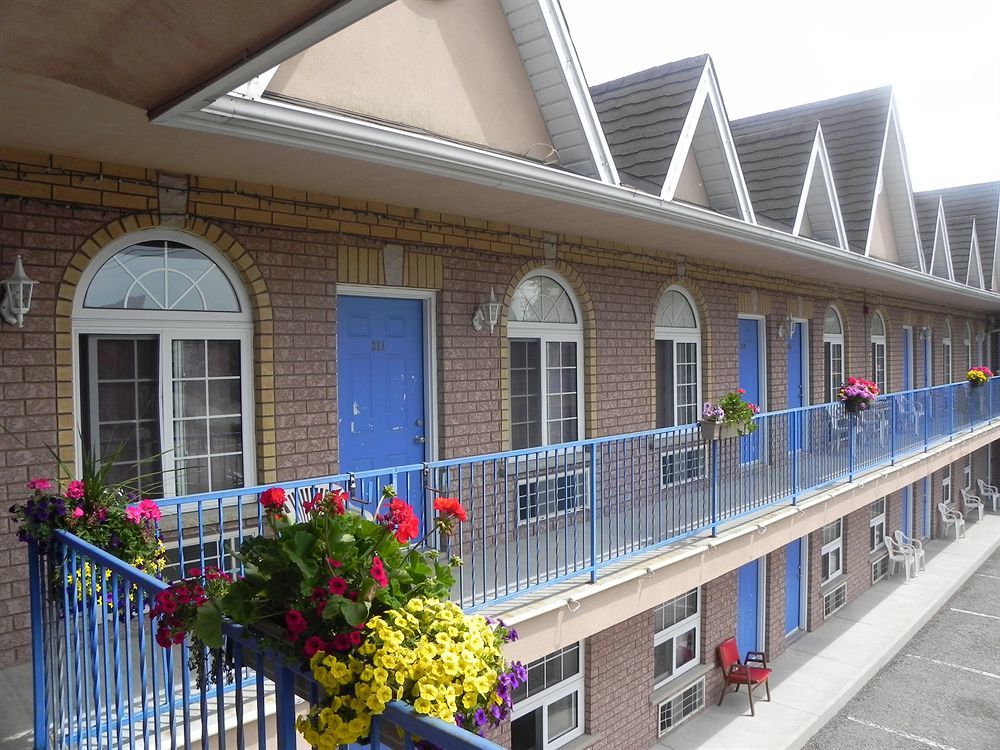 Grewals Inn&Suites Niagara-Fälle Exterior foto